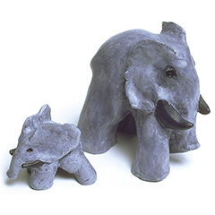 Éléphants | 1990 | terre cuite et acrylique